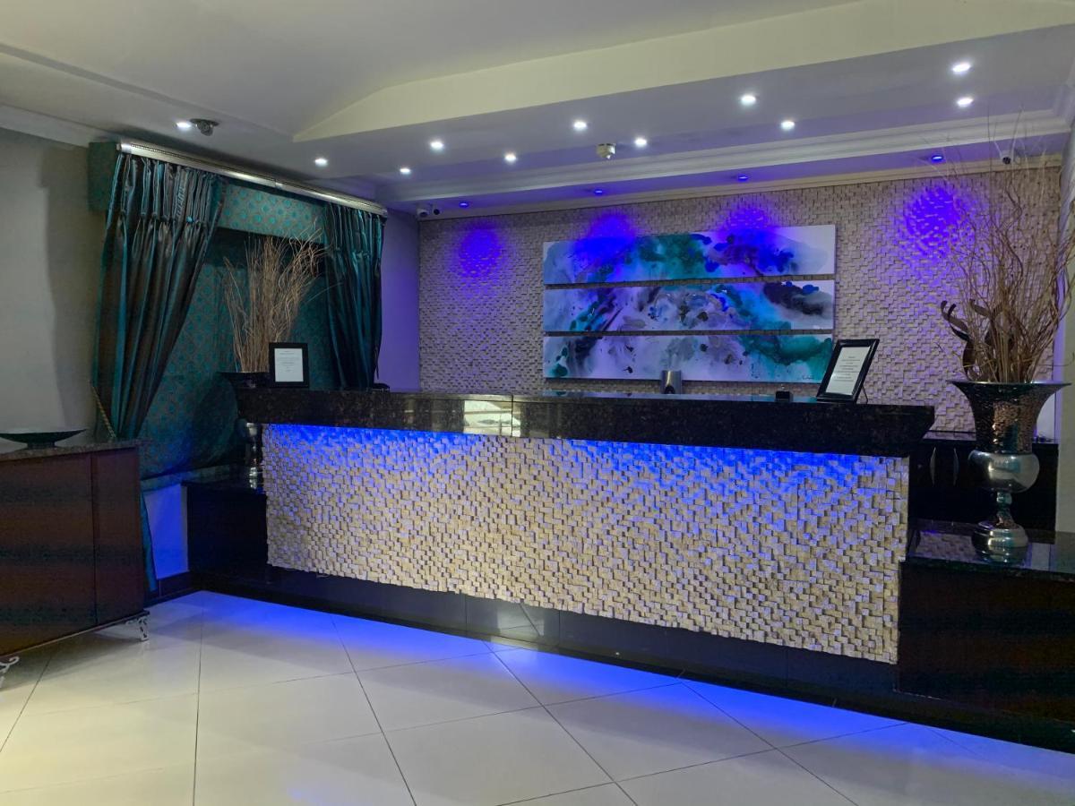 Royal Hotel 폴로콰네 외부 사진